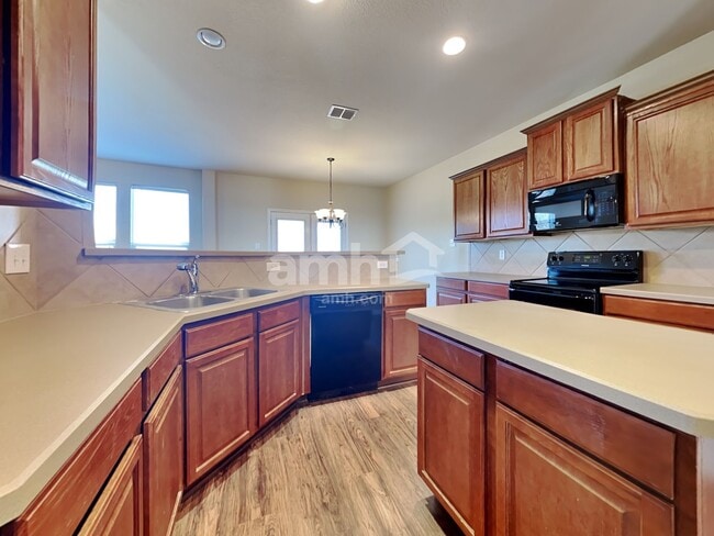 Photo - 1703 Chadwick Dr