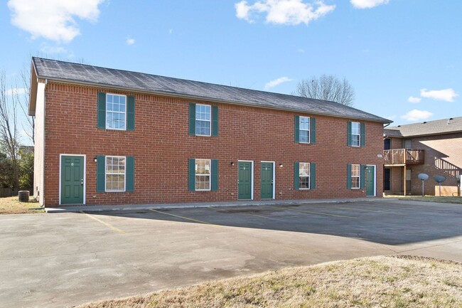 Building Photo - 3847 Jockey Dr Unit C