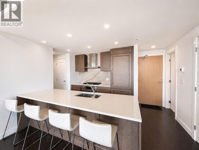 Photo - 5269 Birney Ave Unit 1408