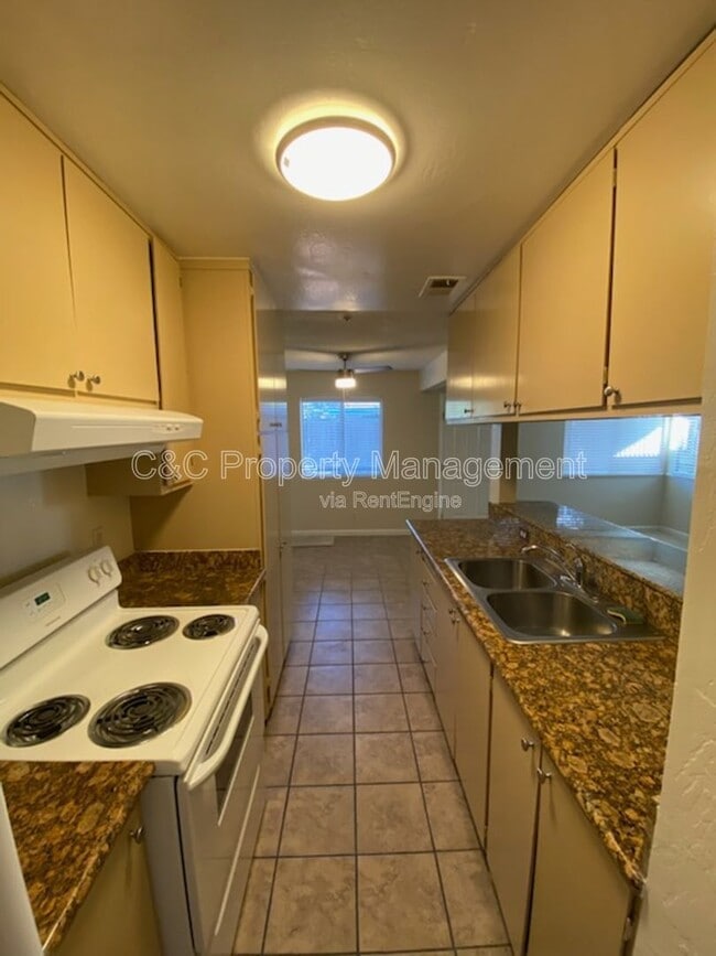 Photo - 1864 Roca Ct