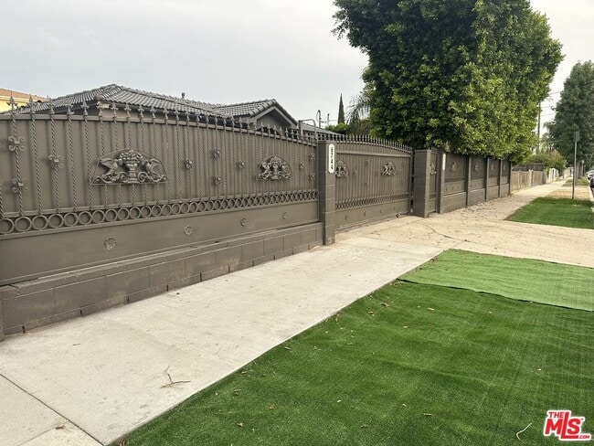 Photo - 6742 Radford Ave