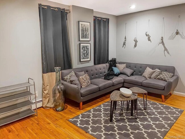 291 Martense St Unit 3R