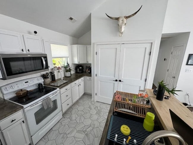 Photo - House for rent in Manteo