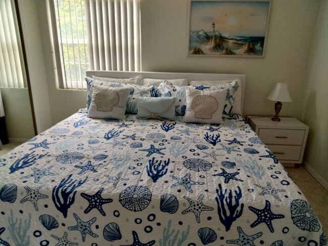 4224 Sun Village Ct Unit 16c