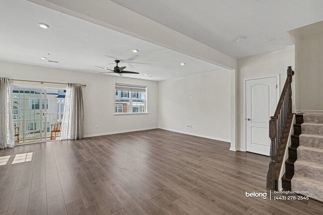 Photo - 4521 Reaney Ln