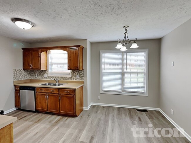 Photo - 629 Wolfchase Dr