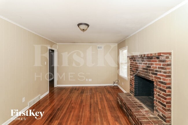 2915 Falkirk Rd