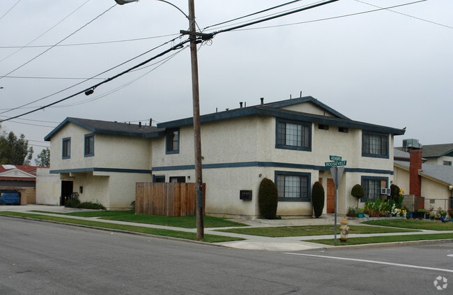 Building Photo - 14622 Adams St.