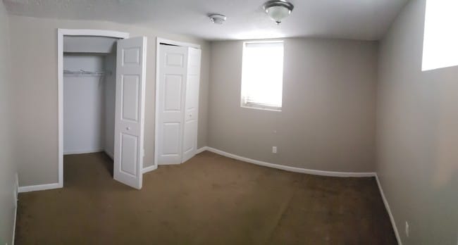 bedroom 3 - 4242 S 15th Ave Unit 1