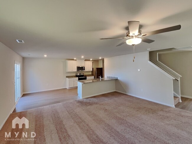 Photo - 5012 Golden Flyer Ln