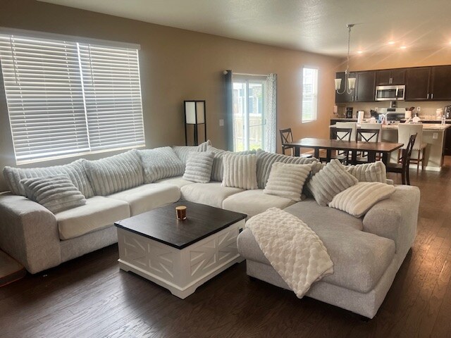 Photo - 823 Charlton Dr