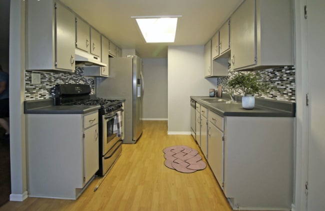 Photo - 1520 Sutter Dr