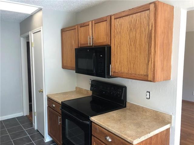 Photo - 702 Creekside Dr