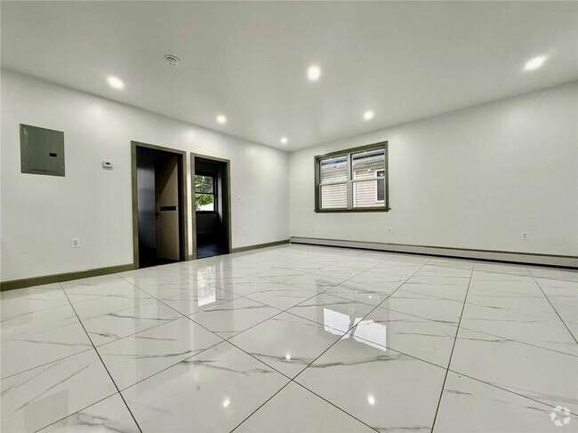 Building Photo - 54 Irving Pl Unit 2 Rental