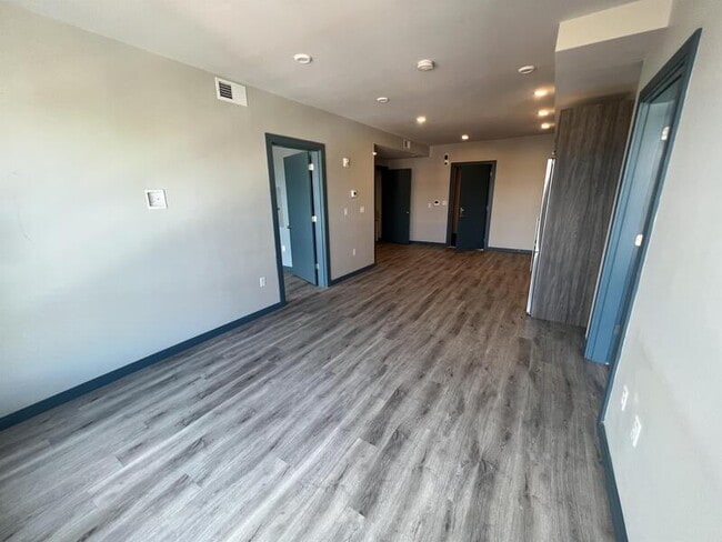 Photo - 1258 Massachusetts Ave