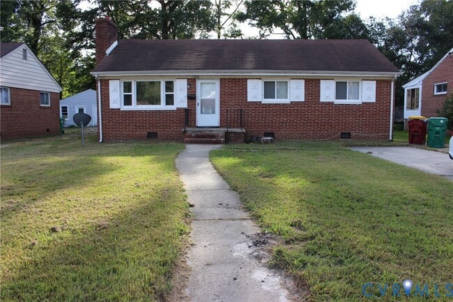 Building Photo - 1928 Burks St Rental