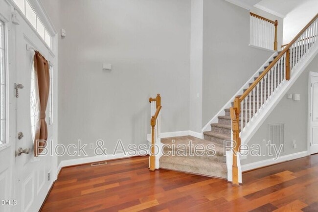 Photo - 109 Old Savannah Dr
