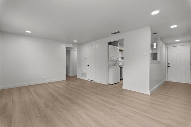 Photo - 515 W Houston St Unidad 515