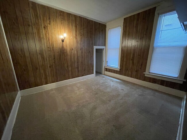 Photo - 38-40 E. 18th Ave. MG Unidad 40 E. 18th Ave.