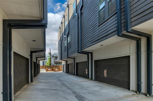 Photo - 4205 Roseland Ave Unit 202