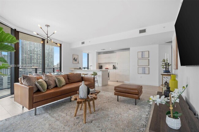 Photo - 45 SW 9th St Unidad 1403