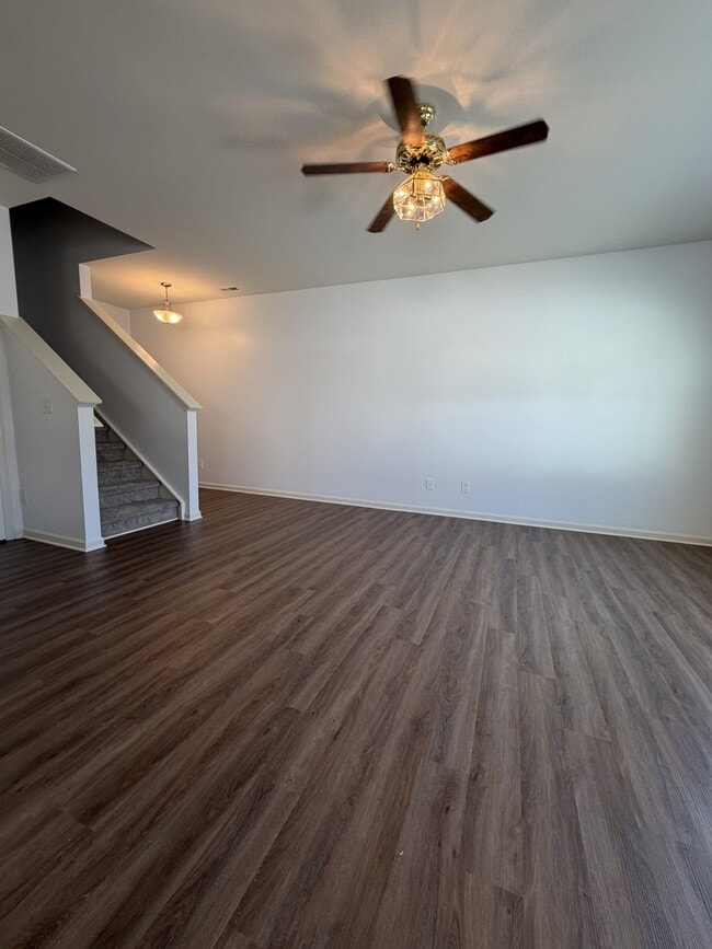 Photo - 3549 Saddlebrook Dr