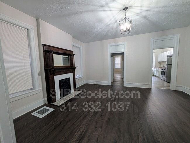 Building Photo - 3922-3924 Botanical Avenue Unit #3922