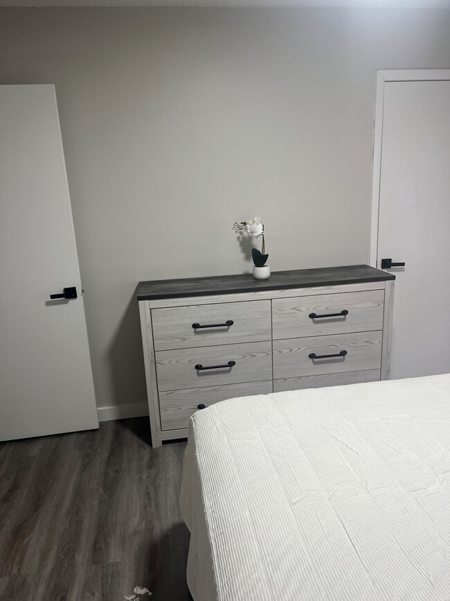 Woodridge Apartments