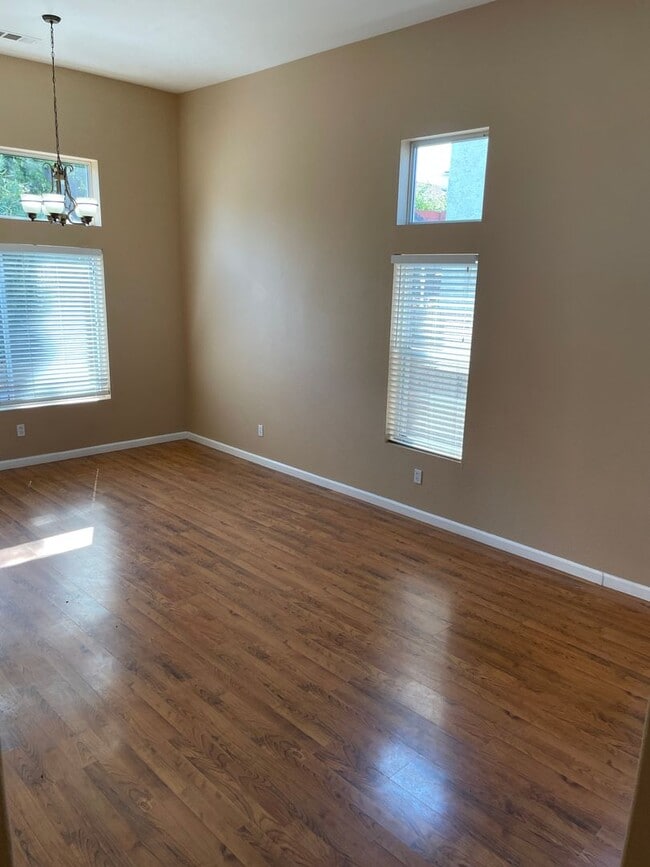 Photo - Beautiful Rocklin 4 Bedroom Home with 3 Ca...