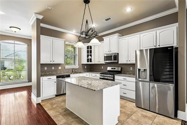 Photo - 350 Palmer Ct