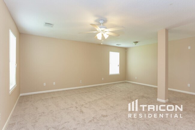 Photo - 5746 Gasser Ln