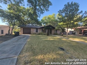 Photo - 205 Maple Dr