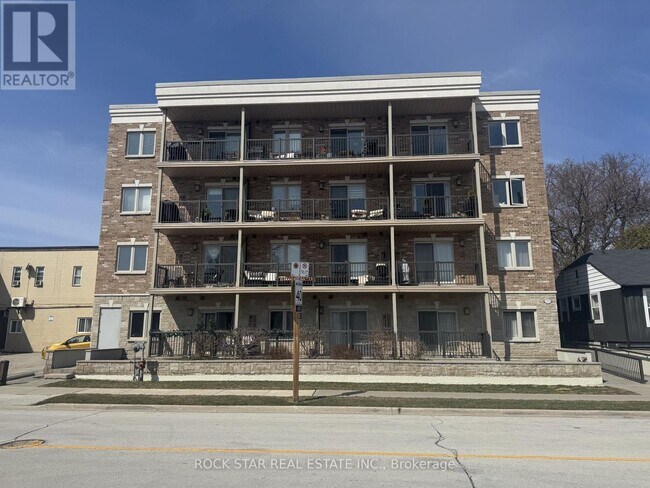 Photo - 73 Washington Ave Unit 305