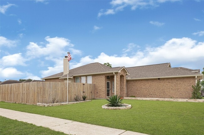 Photo - 174 Horn Ct