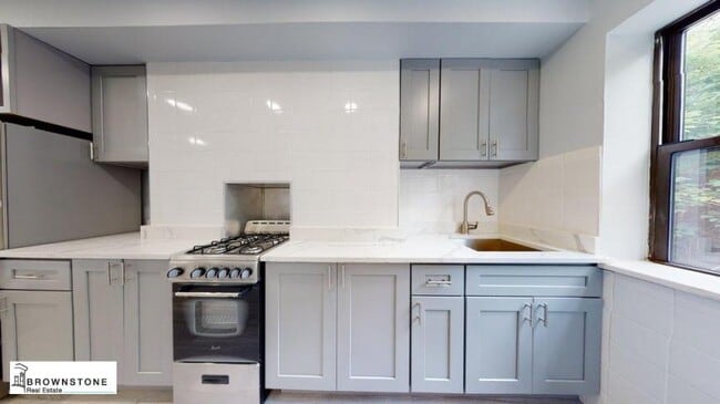 Building Photo - 1 bedroom in BROOKLYN NY 11231 Unit 1 Rental
