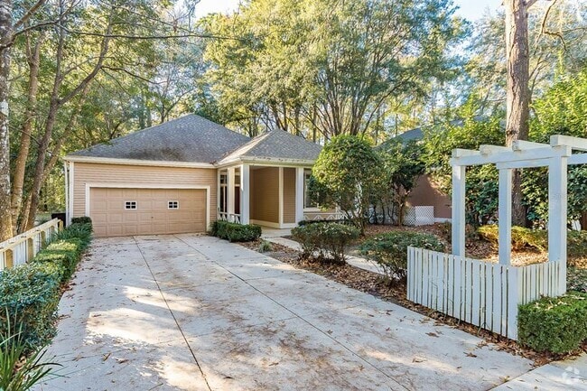 Building Photo - 10166 SW 52nd Rd Rental