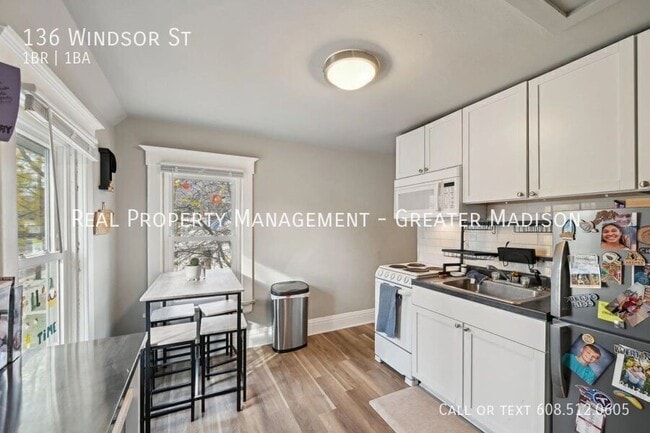 Photo - 136 Windsor St