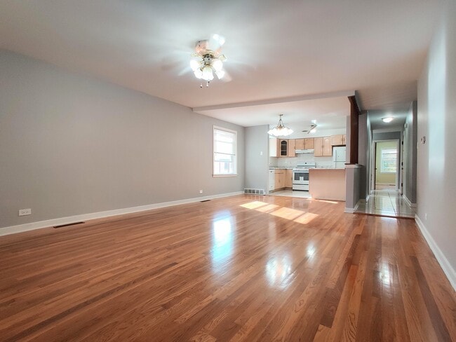 Photo - 724 Florence Ave Unidad 2