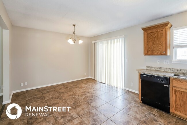 Photo - 1410 NW High View Dr