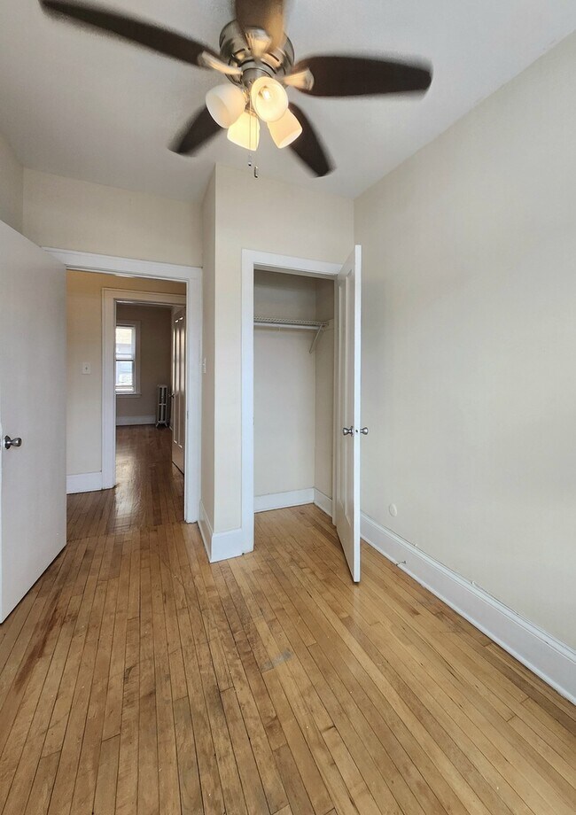 Photo - 4817 N Springfield Ave Unit 1W