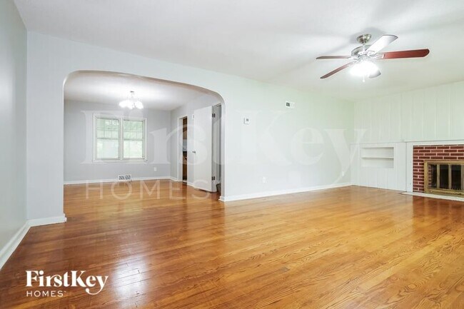 Photo - 1236 W 24TH St S