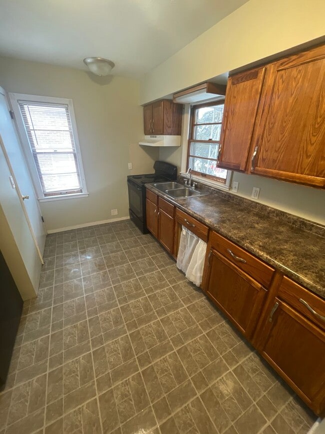 Photo - 6013-6015 Birch St Unidad 6015