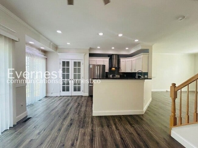 Photo - 3951 Hartlake St