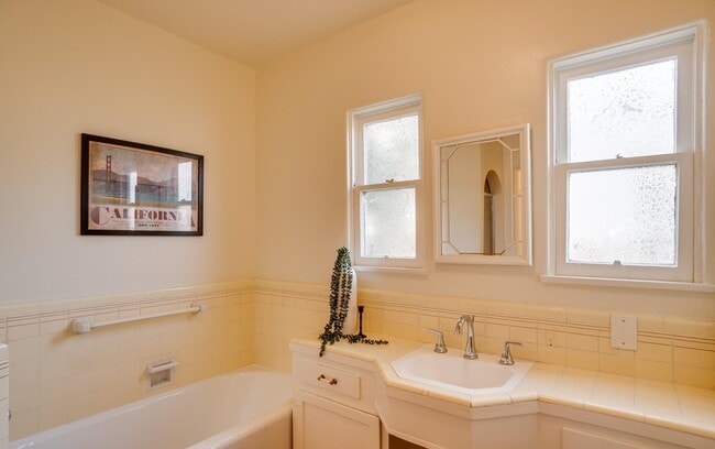 Photo - 329 E Adams Ave