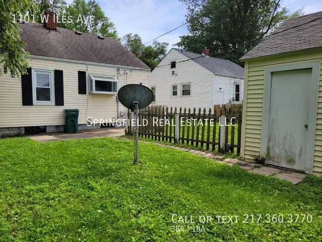 Photo - 1101 W Iles Ave