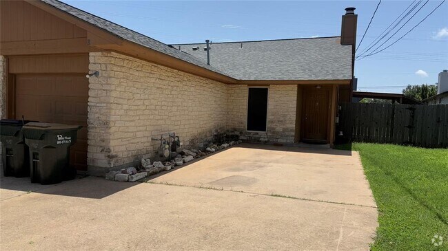 Building Photo - 314 Tamara Dr Rental