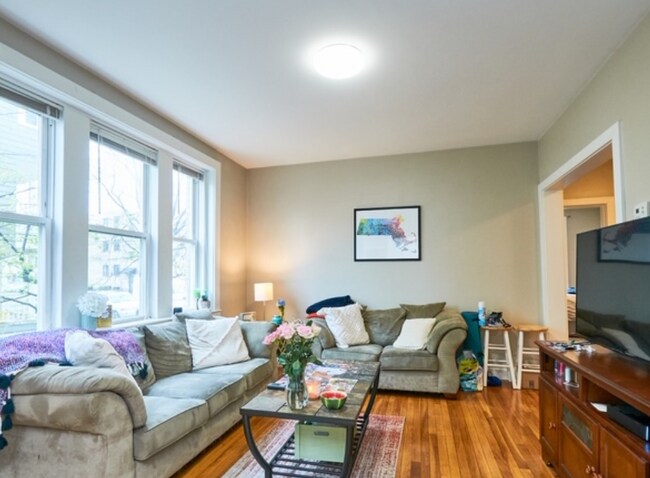 Photo - 6 Leicester St Unit 1