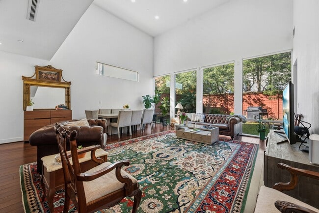 Photo - 3302 Lake St Unit 3