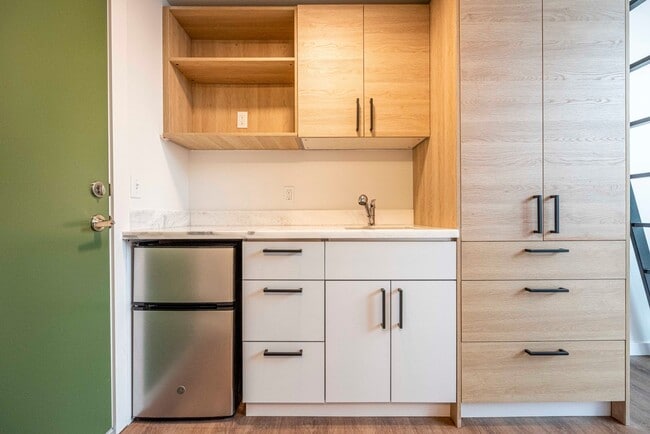 Photo - Freya Apartments - Private Studios + Socia...