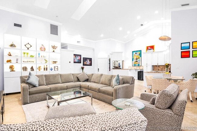 2102 Mahogany Pl